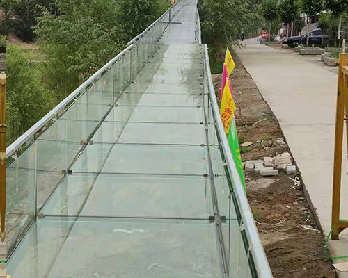 玻璃棧道工程